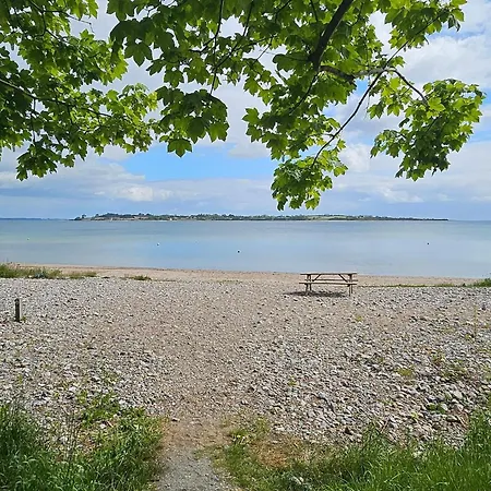 4 Person In Aabenraa-by Traum * 奥本罗